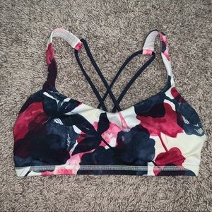 Lululemon free to be sports bra